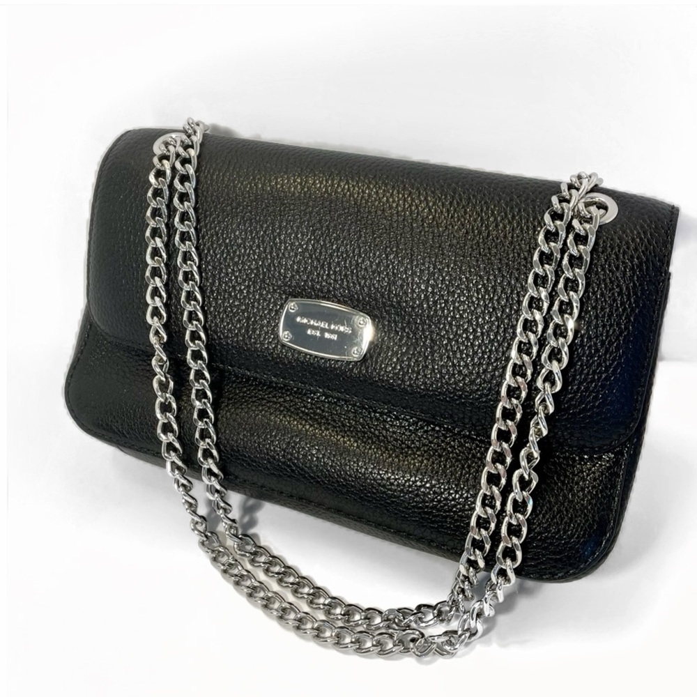 🧚‍♀️ Michael Kors Black Leather Handbag 🧚‍♀️